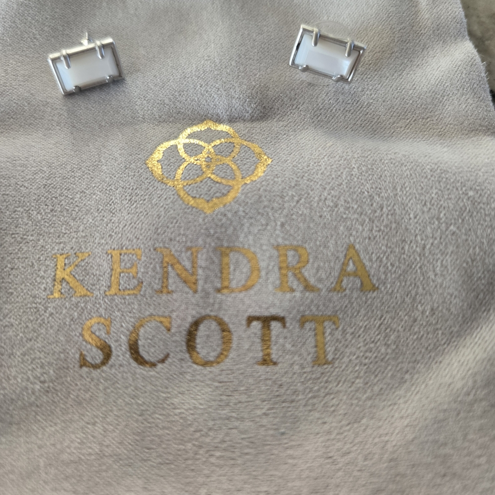 Kendra Scott mother of pearl silver studs